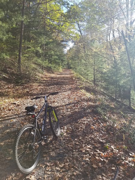 20171017_095208.jpg - Here's my Wally World special getting ready to run a couple miles up the trophy section.  It was pretty but the trophys we got here were only chubs....no trout.