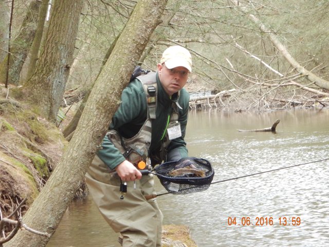 DSCN1016.jpg -                            But, a fish is a fish.  Think Gary had three in the short time we had to spend on the stream.    