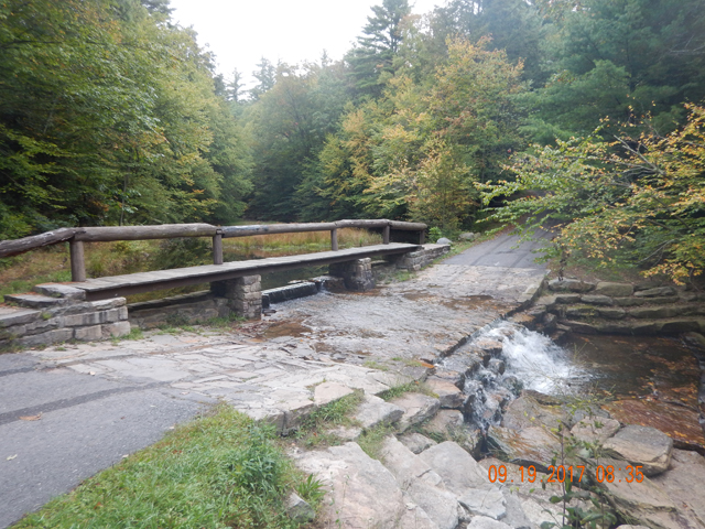 DSCN2625.jpg -                                Since Hickory treated me so well the day before, I decided to hit another stretch today.  I started at the fordway, a part of this stretch I fished before.