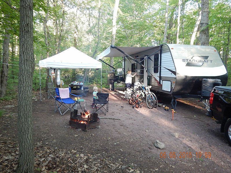 -HIckory-047-.jpg - This is home base.  Yep, the family was along so fishing was not the only consideration on this trip.