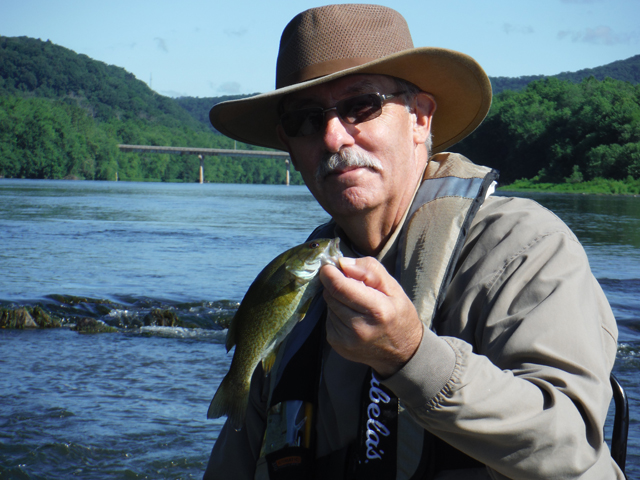 DSCF9416.jpg - Ed caugfht his share as well.  And we caught fish everywhere...in the riffles, in the slow water, really, it didn't seem to matter.