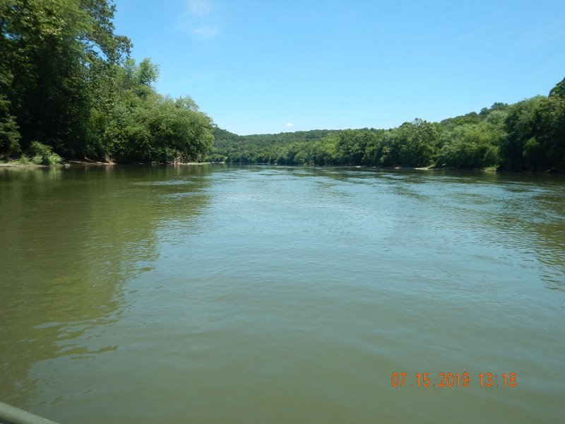 $Juniata4009$.jpg - Still, a beautiful day to spend on the river (even though it was HOT!)