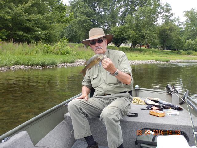 DSCN1593.jpg -                                Yup, we'll take that kinda fish all day long.