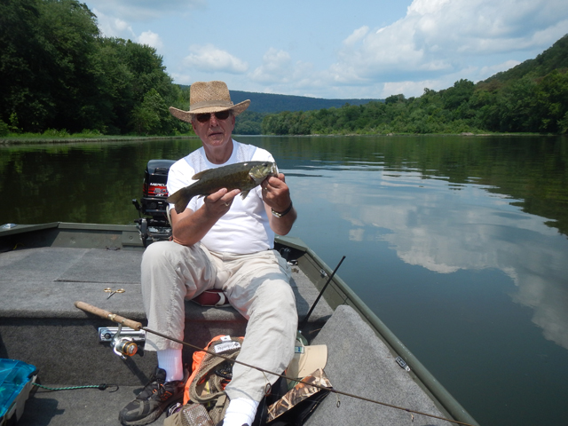 DSCN0392.jpg -                                This was about the largest of the day.  Not a monster but a nice fish.