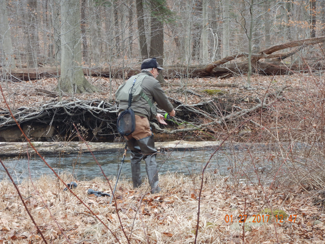 DSCN1835.jpg -            It was cold, but not frigid and it was snowing most of the day.  The water was almost perfect.                    