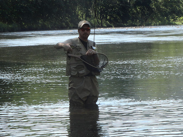 DSC00944.jpg -                                Is there a fish in that net???