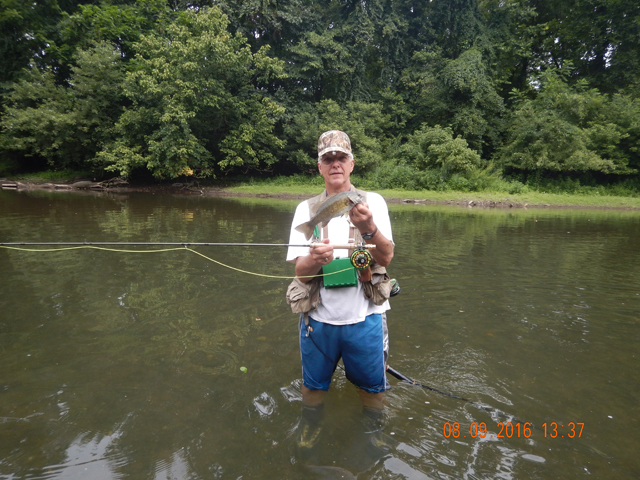 DSCN1609.jpg -                                My last fish of the day.  I'd enjoy catching this size all day long.