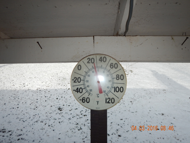 DSCN1011.jpg -                                While this device is not always accurate, it's close enough.  9 am and the temp is still around 27 degrees.   Time to go home.